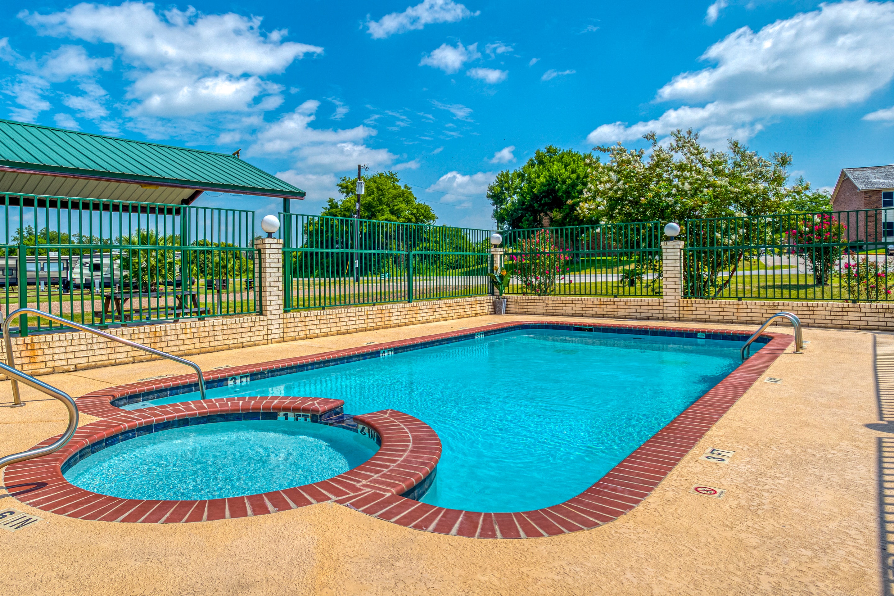 OYO Hotel Yoakum West in Yoakum, TX