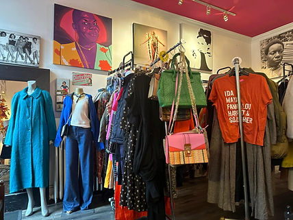 Fia's Fabulous Finds in Washington, DC, DC (2)