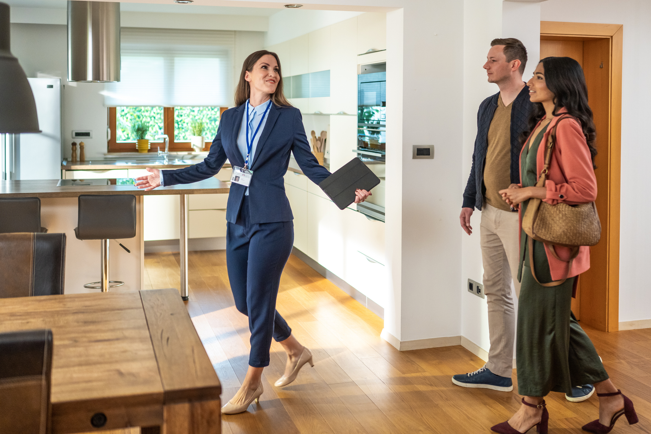 Robyn Robinson | Compass Real Estate in Dana Point, CA