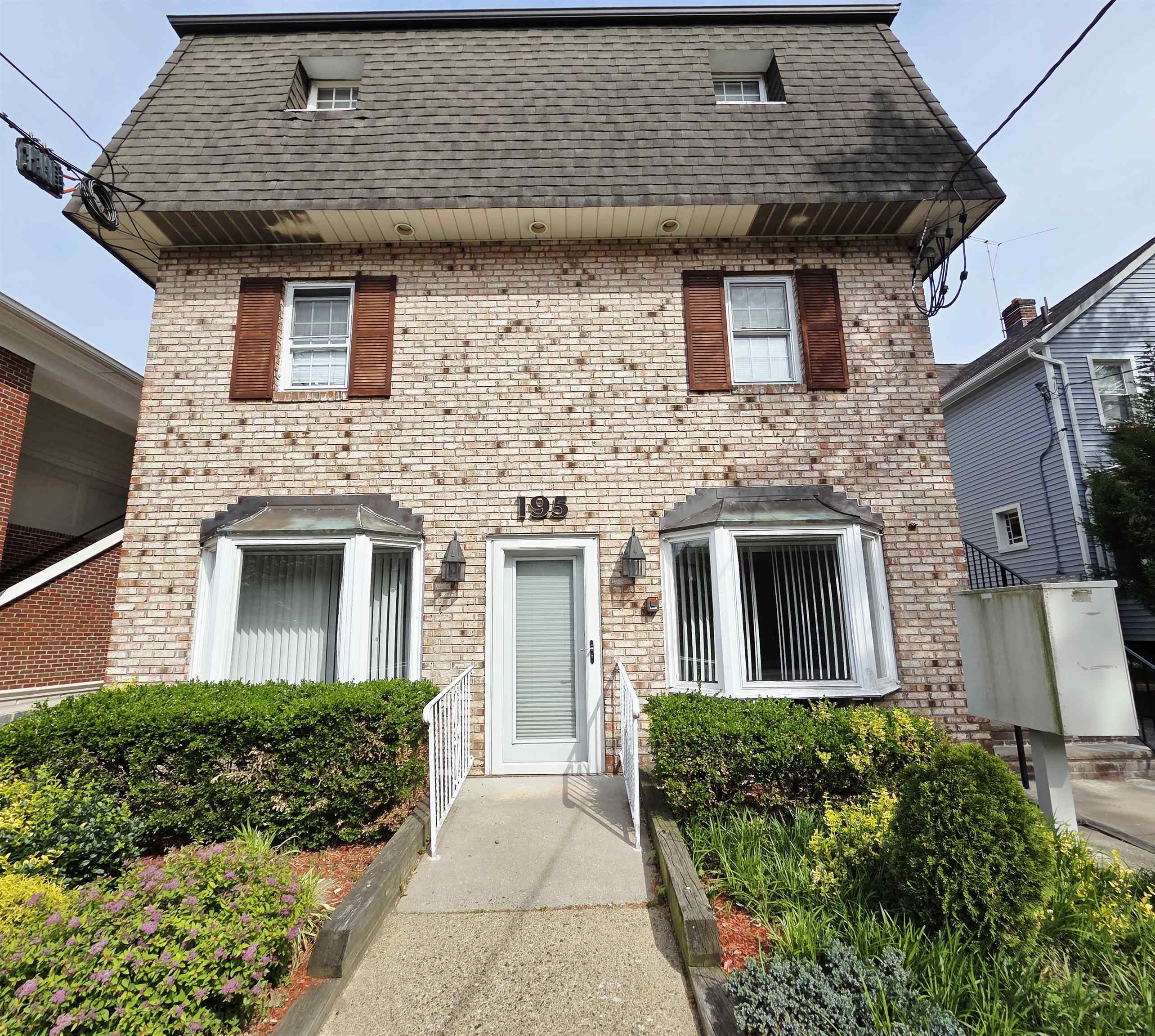 Access Homes Realty in Union City, NJ (6)