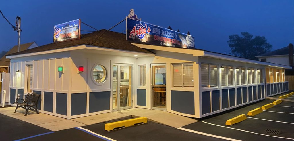 Arties South Shore Fish Market and Grill in Island Park, NY