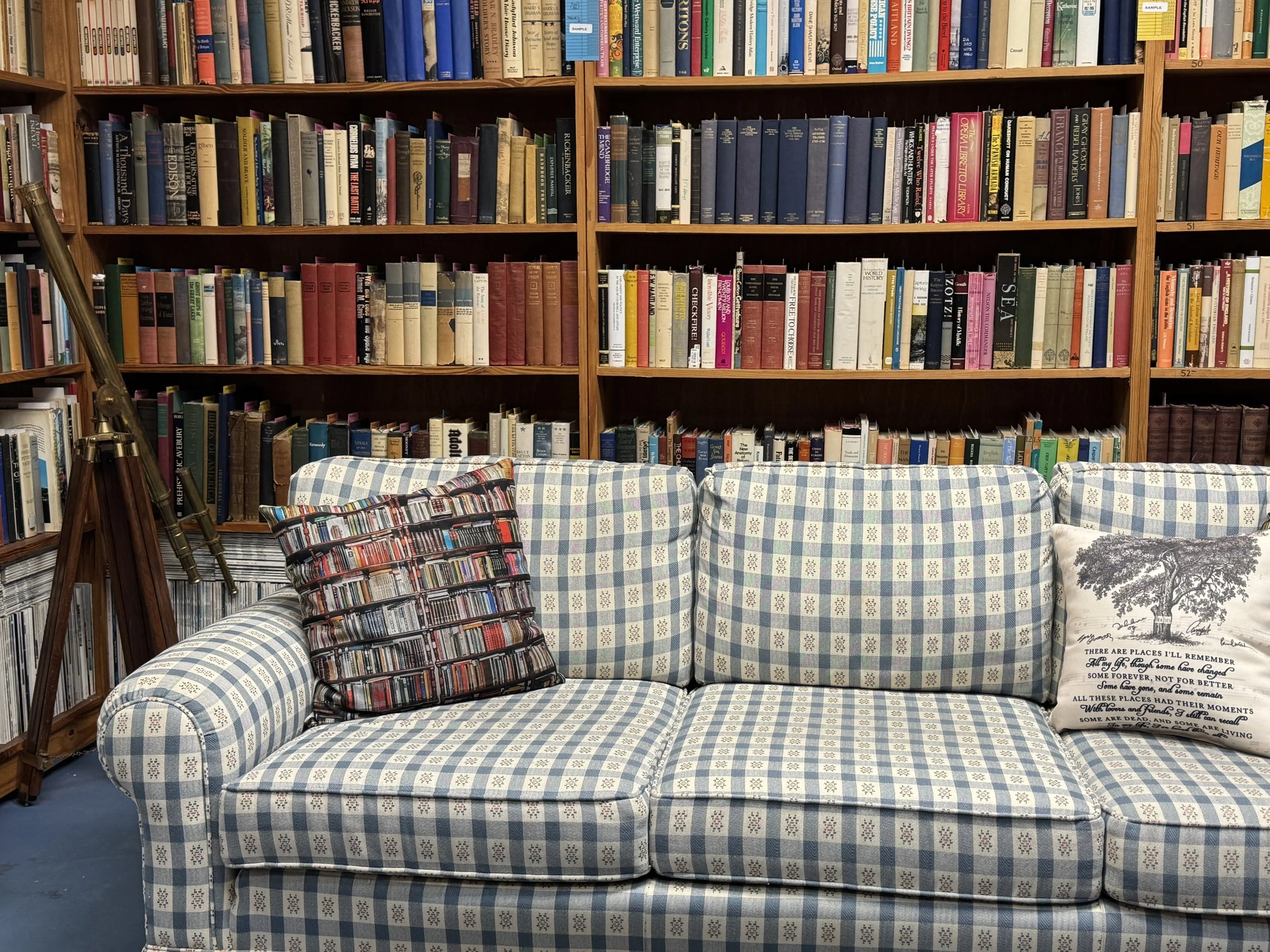 Turn The Page Bookshop in Williamsburg, VA (2)