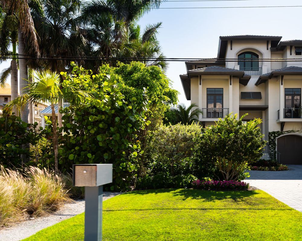 Kathryn Zangrilli : Broker Brothers in Naples, FL (2)