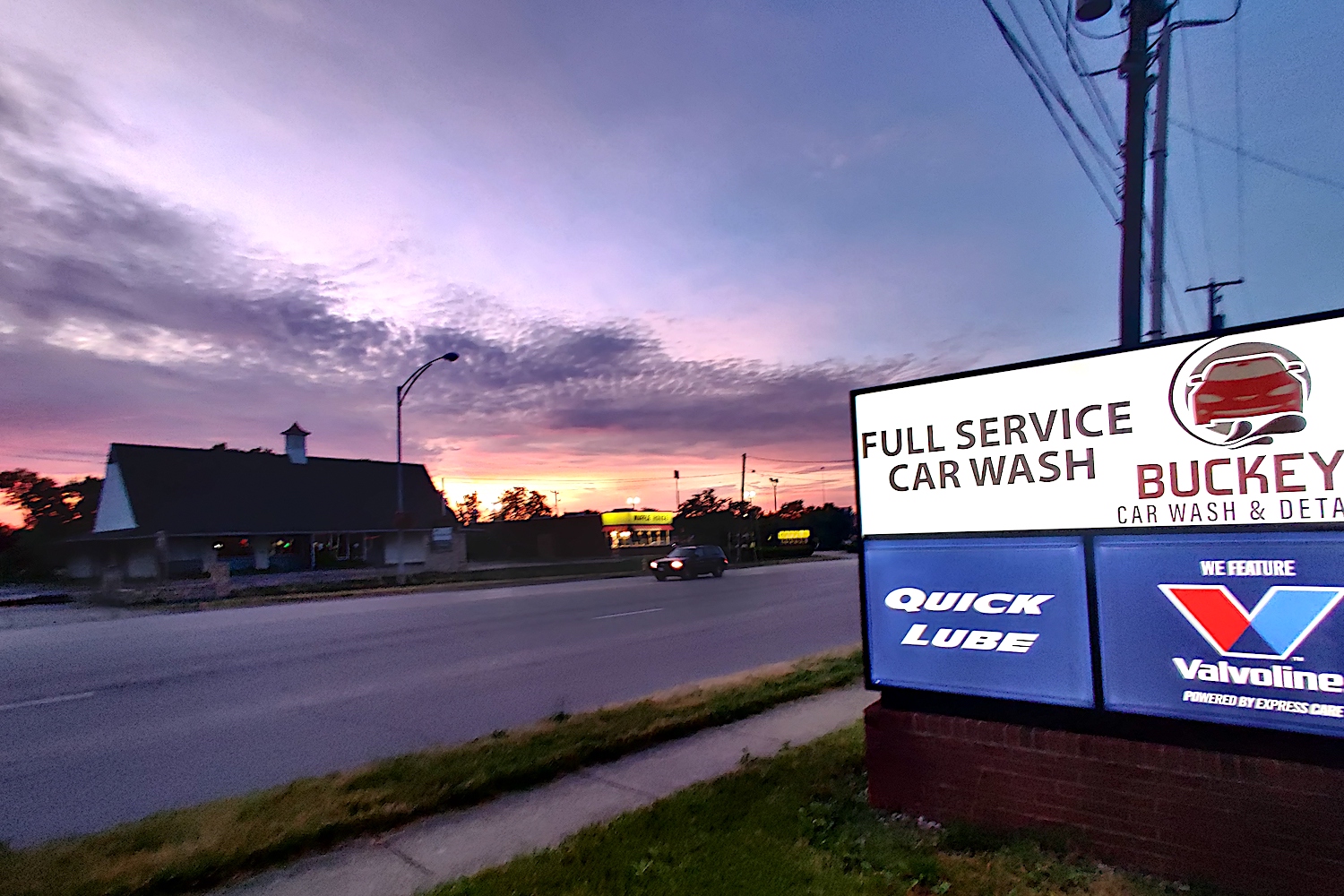 Buckeye Carwash / Valvoline Express Care in Grove City, OH (2)