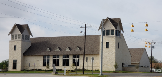 Floresville Real Estate Agent - Faye Y Taylor in Floresville, TX (4)