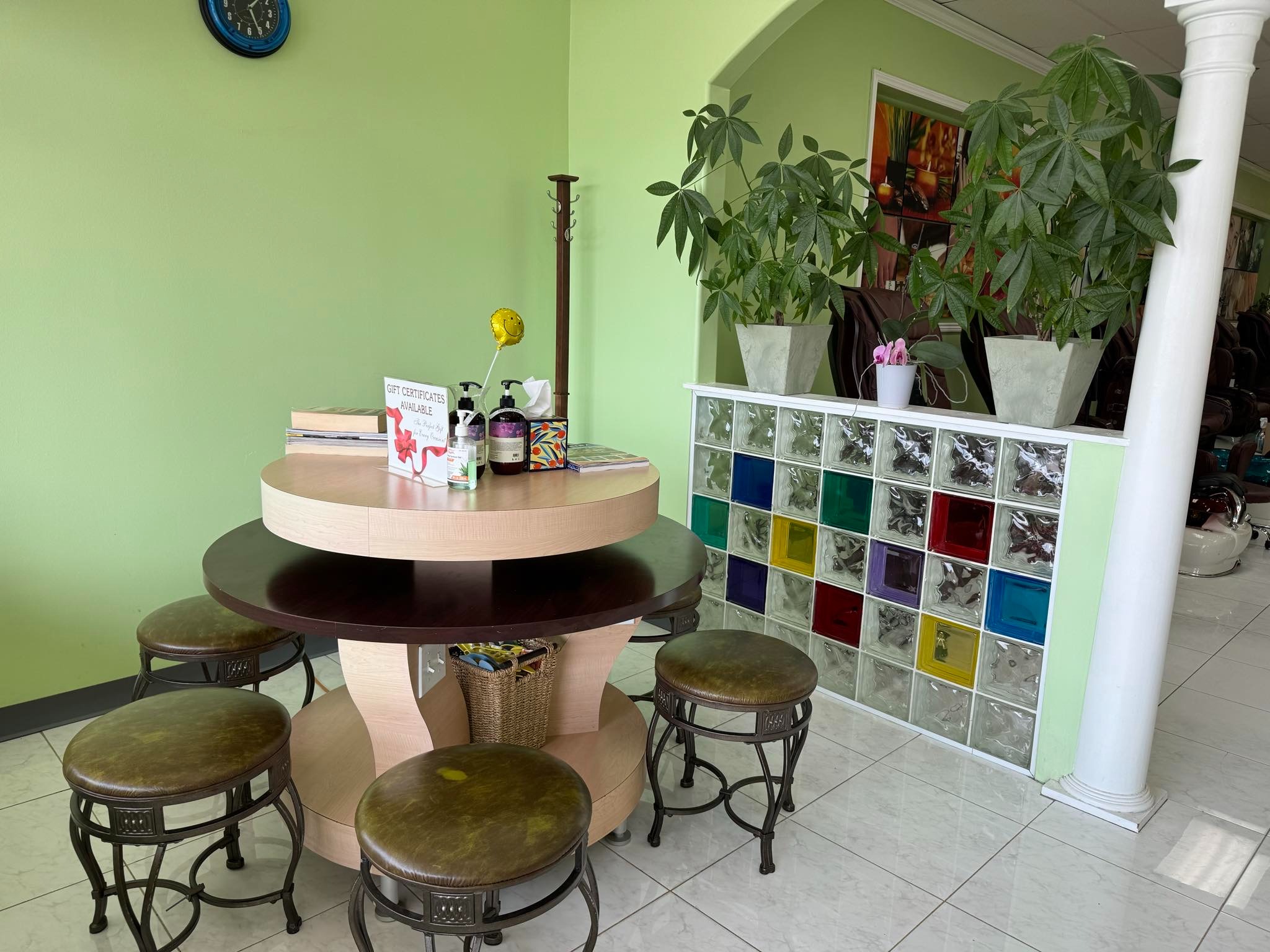 Color Me Nails & Spa in Cincinnati, OH (2)