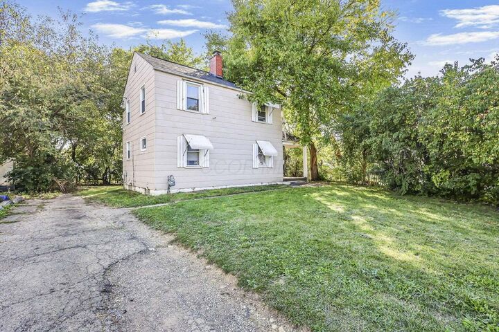 Laura Benson - Greater Cincinnati Real Estate Agent in Cincinnati, OH (3)