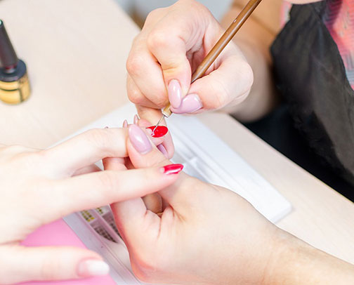 5TH NAIL LOUNGE in San Antonio, FL (5)