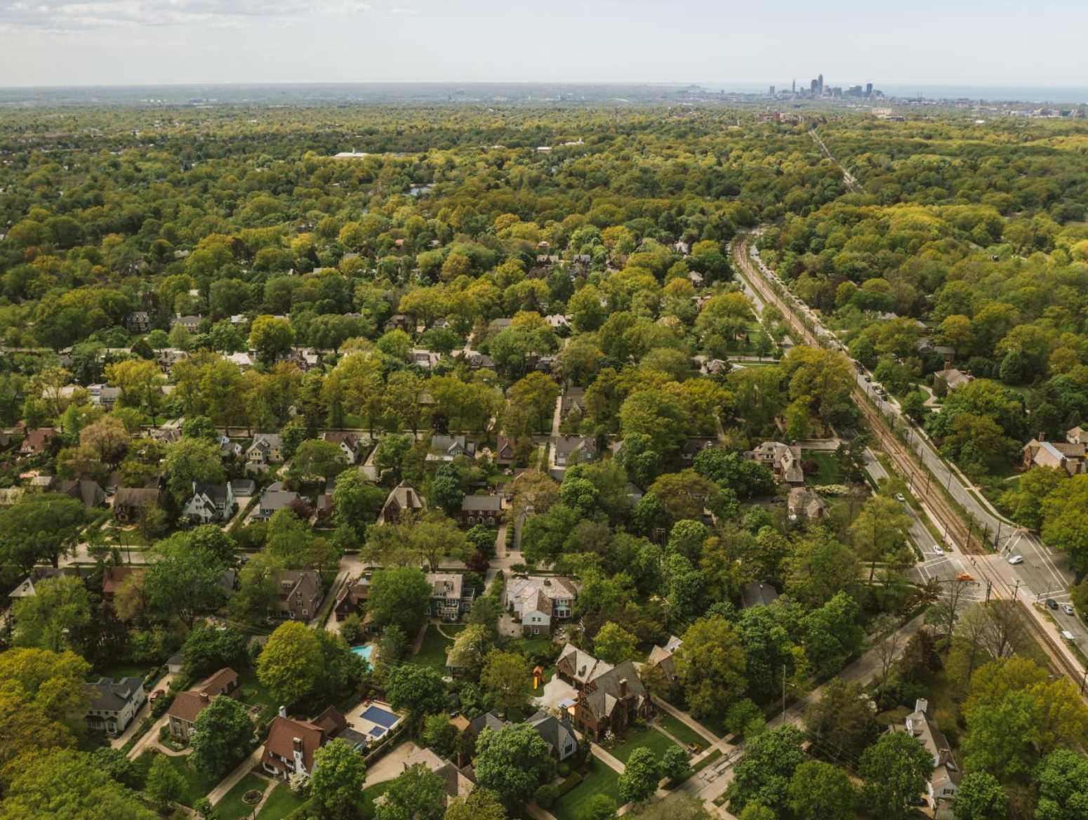 Danielle Acosta Realtor and Investment Specialist in Beachwood, OH (4)