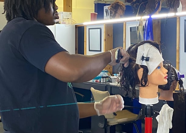 33.3 BARBER AND BEAUTY ACADEMY CONVINGTON GA in Covington, GA (2)