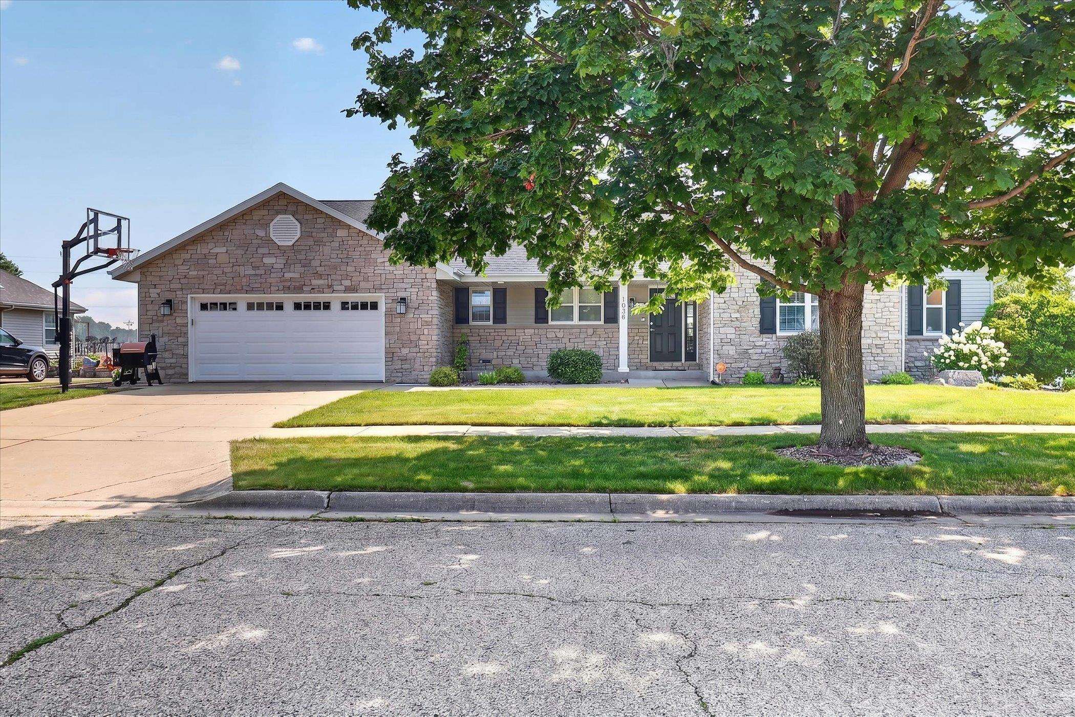 Ashley Nelson Homes - Realty Executives Cooper Spransy in Milton, WI