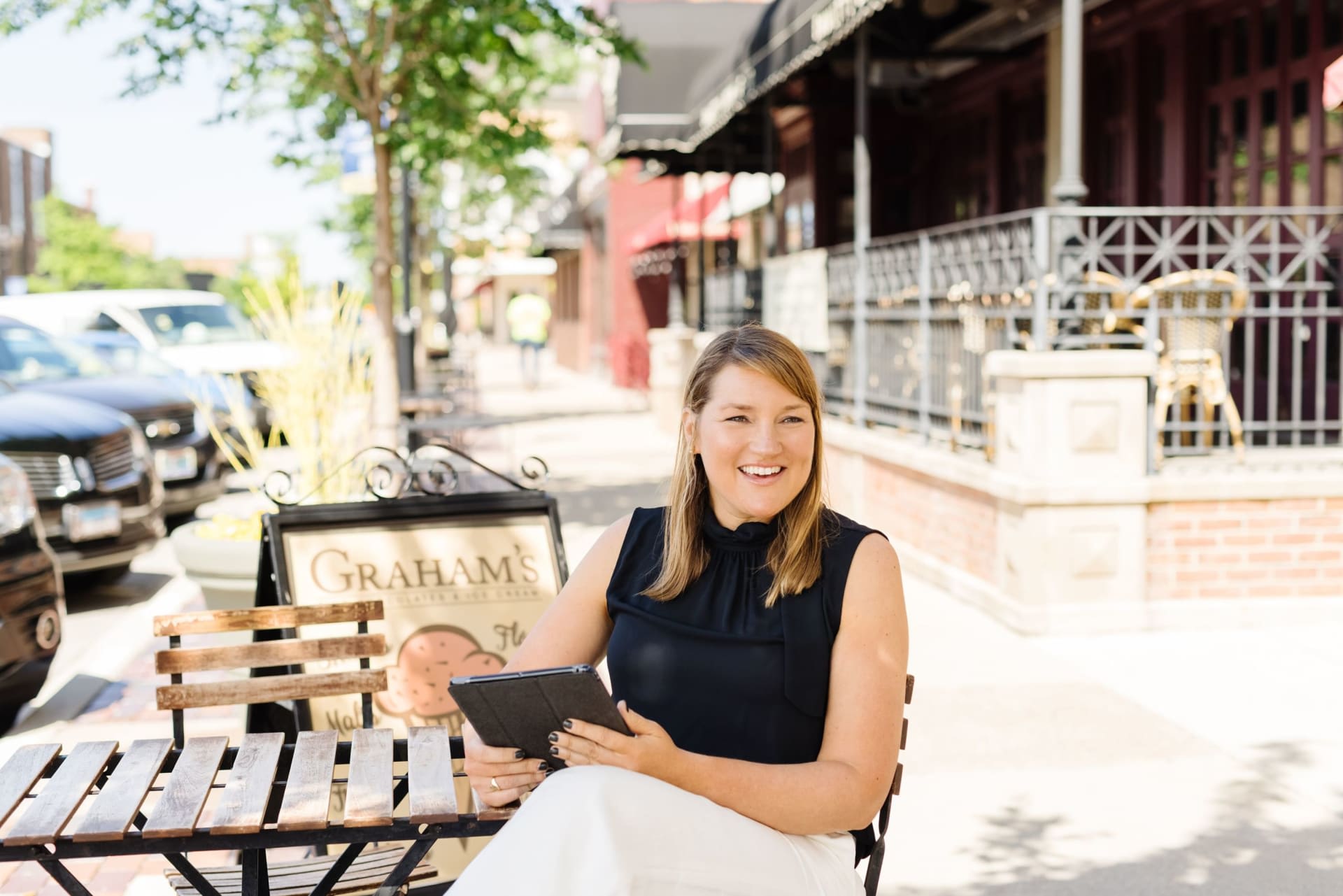 Kathryn Pinto at COMPASS | Chicago Western Suburbs Real Estate Agent in Wheaton, IL in Glen Ellyn, IL (3)