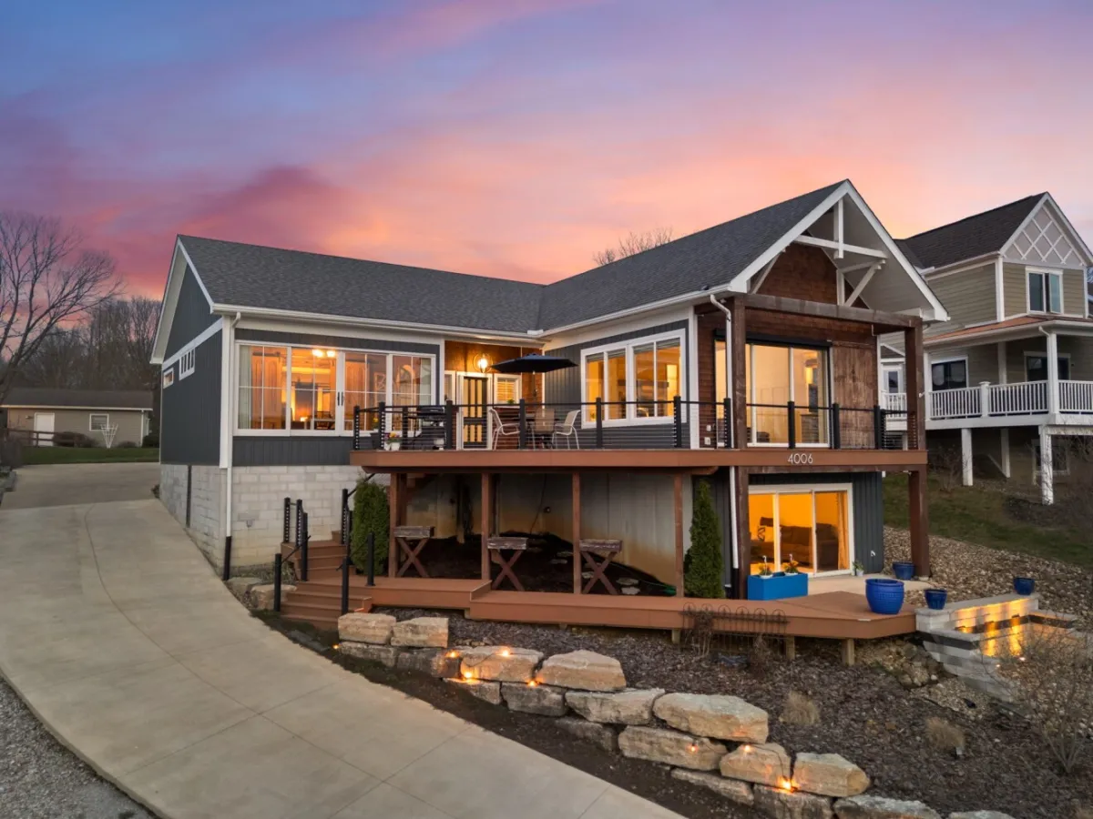 Faith Hansen, MBA- Realtor in Mt Vernon, OH (3)
