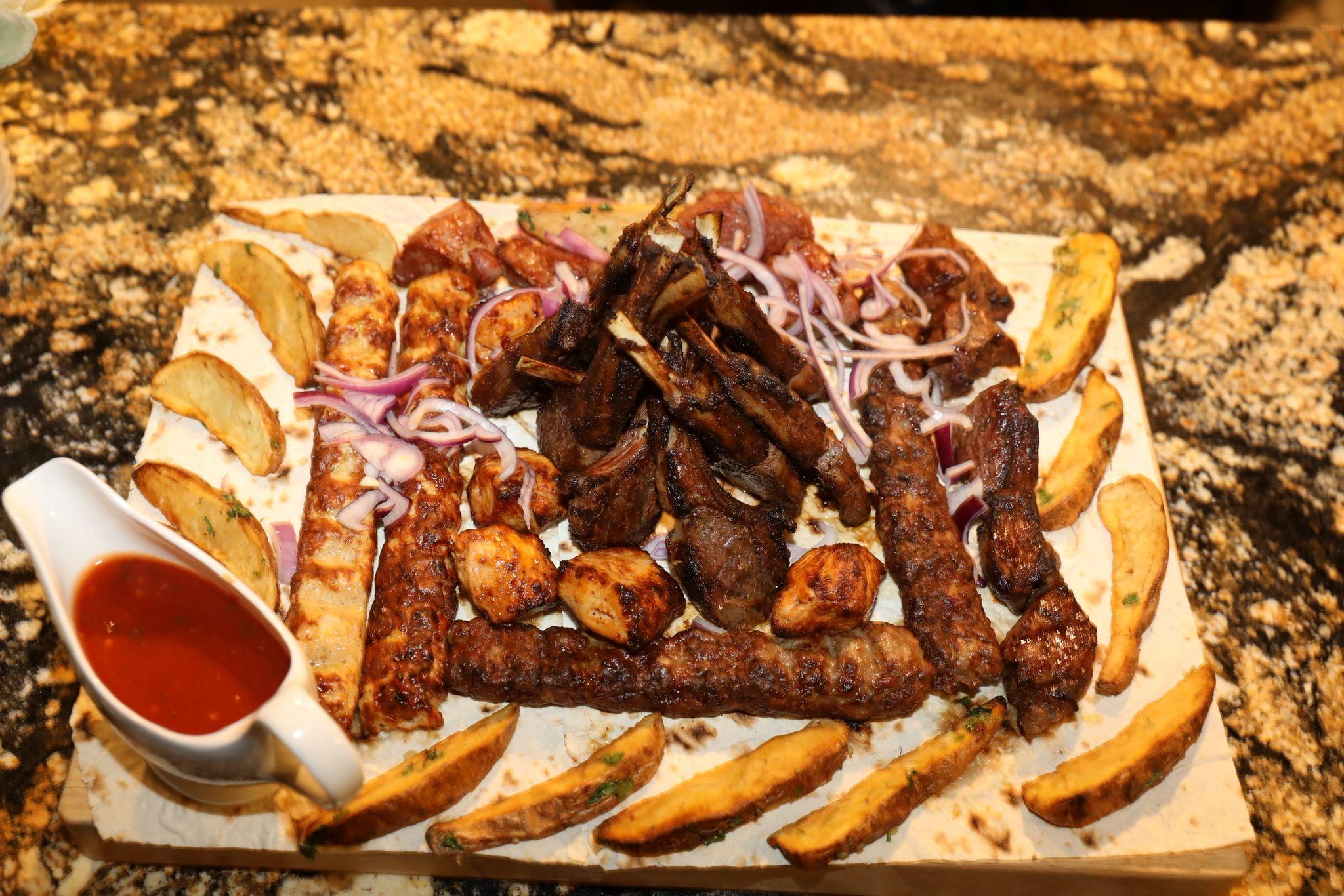 ARAGVI Restaurant in Palatine, IL (6)