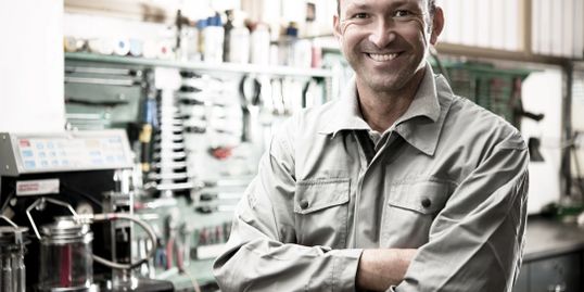 C & C Auto Body Shop in Floral Park, NY