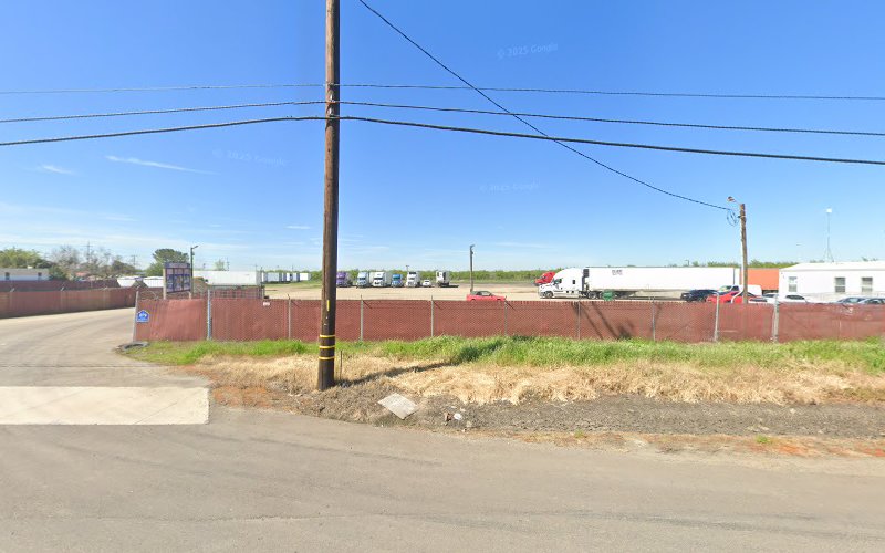 Bob's Auto Works in Merced, CA