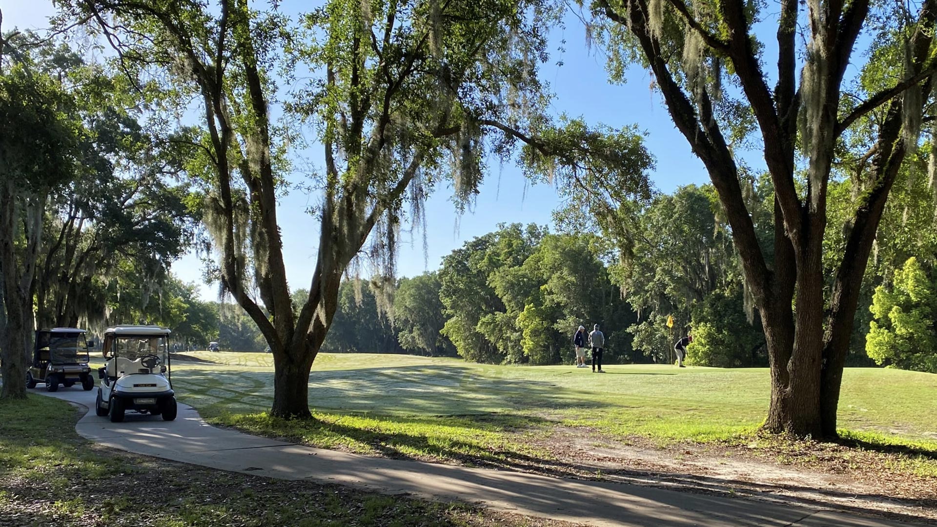 Chesapeake Bay Grille at Arlington Ridge in Leesburg, FL
