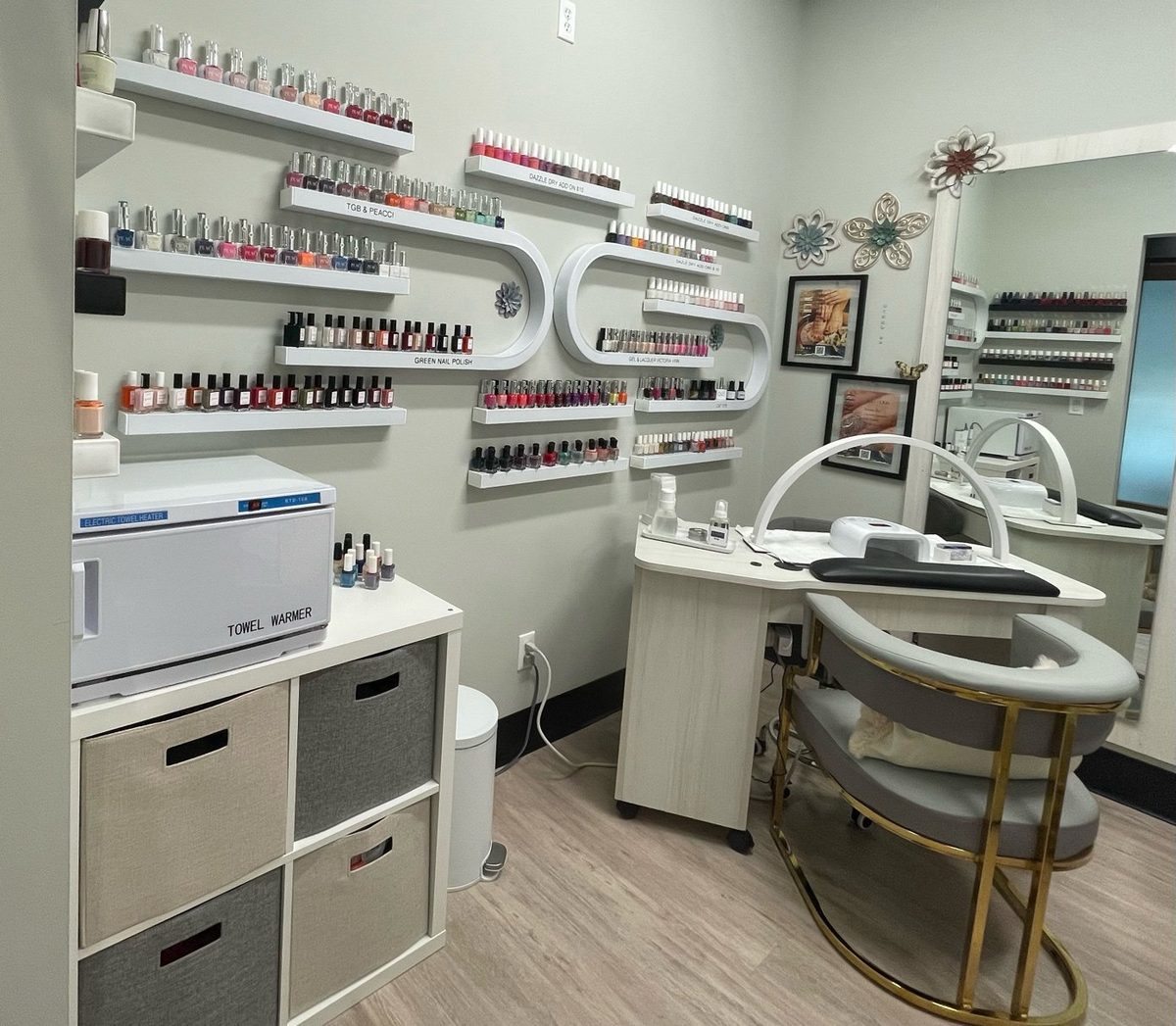 Soraya’s Nail Studio in Rochester Hills, MI (2)