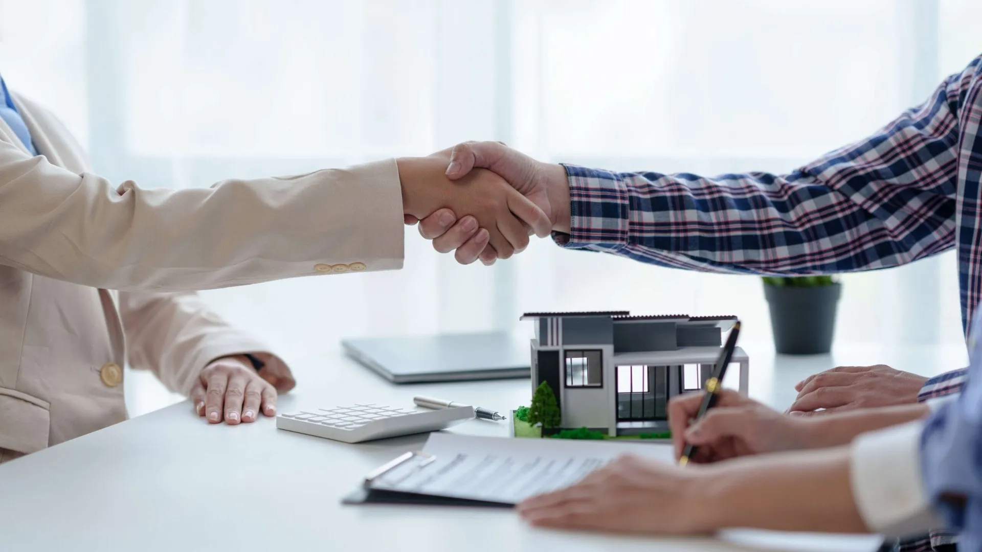 Karen Guillen | Beloit Real Estate | RE/MAX Ignite in Beloit, WI (5)