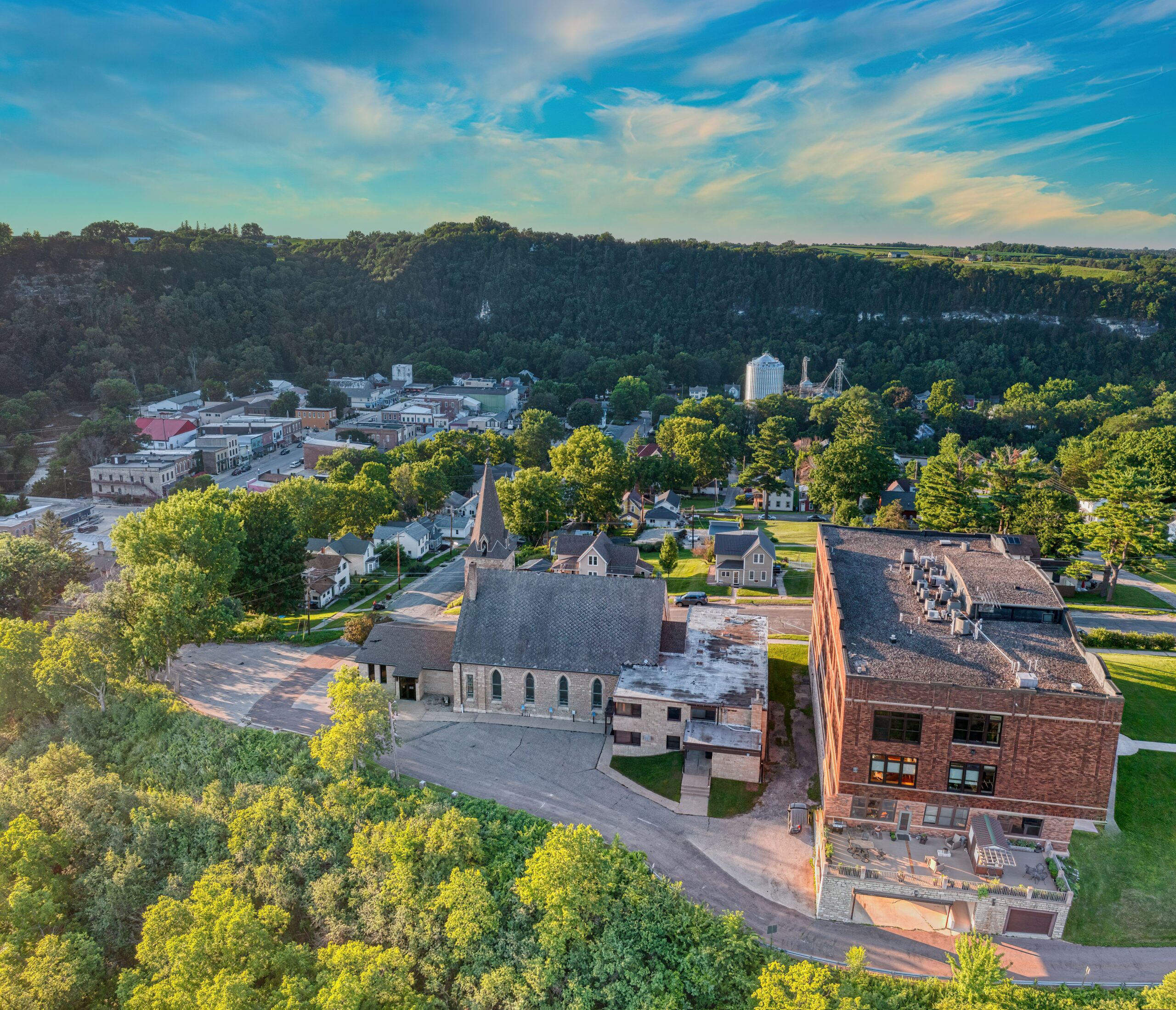 Laura Martin, Find Home Realty in Dalton, OH