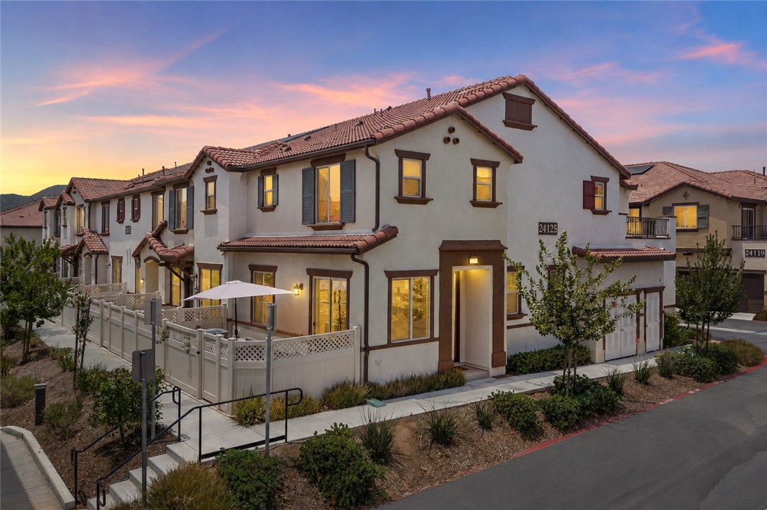 Marni Jimenez, Real Estate Agent, Grove Realty in Riverside, CA (3)