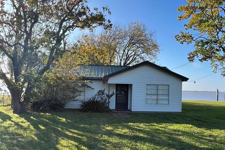 Texas Coastal Properties in Palacios, TX (4)