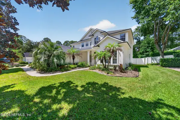 Cindy Lee in Fleming Island, FL (2)