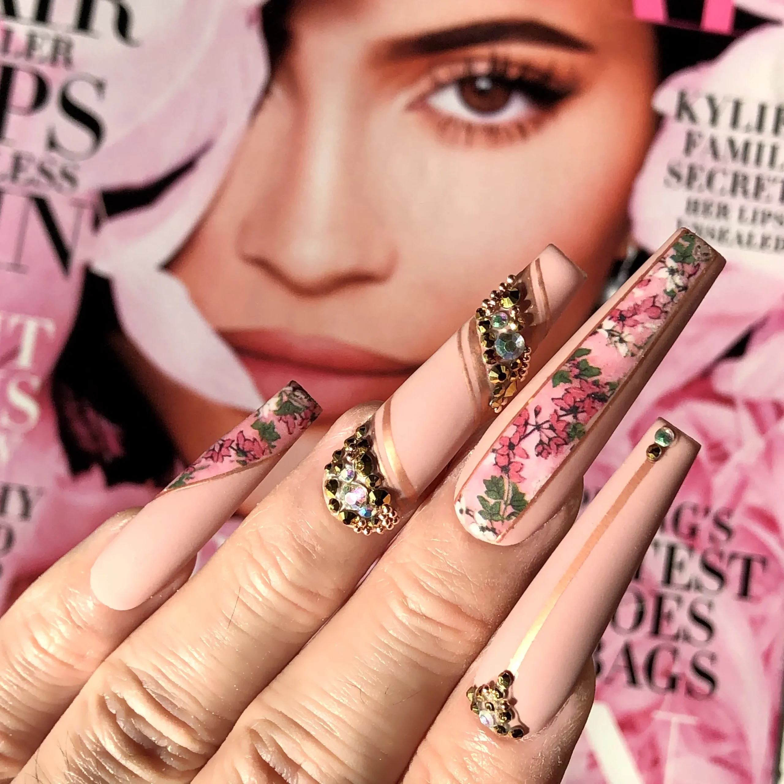 D’Limo Nail Lounge in Houston, TX
