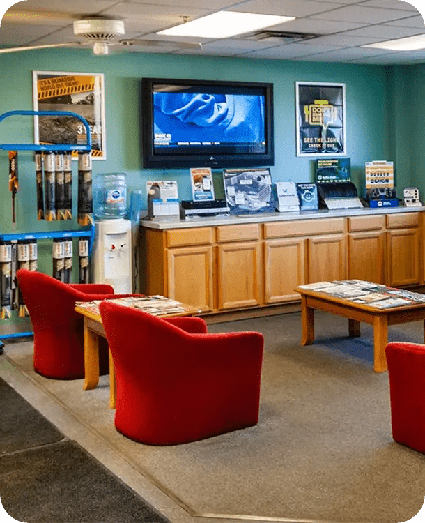 Girard's Service Center in Franklin, WI (3)