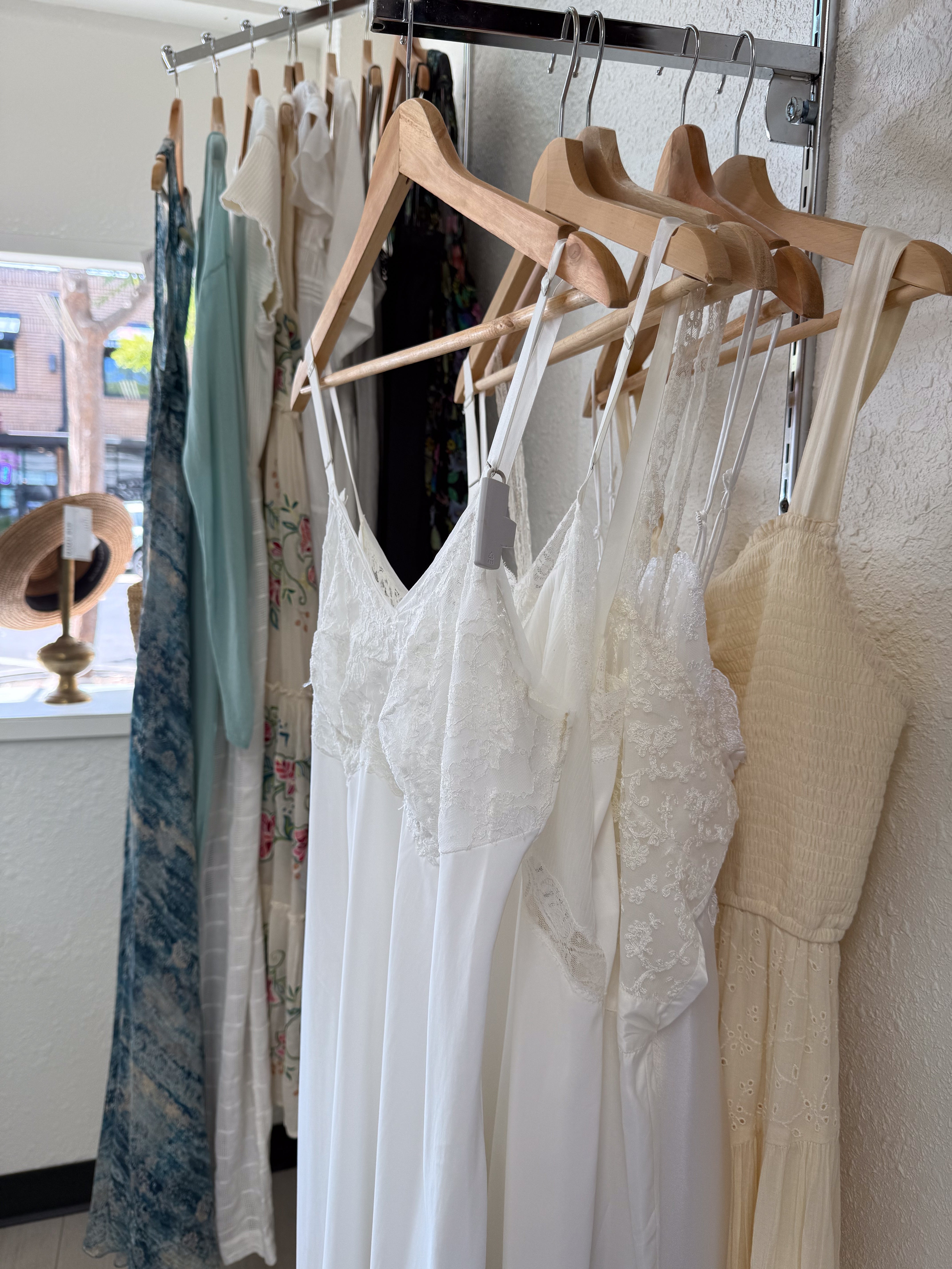 Threads Clothing Exchange in Roseville, CA (3)