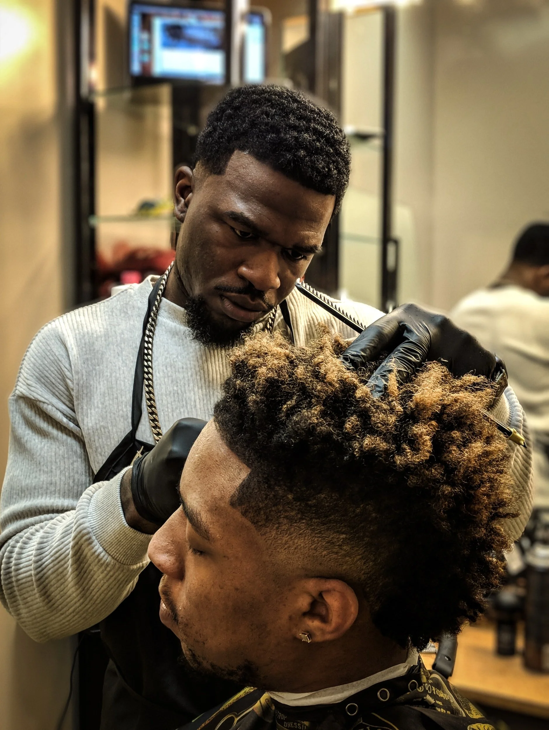 Simmons Beauty and Barber in Hapeville, GA (2)
