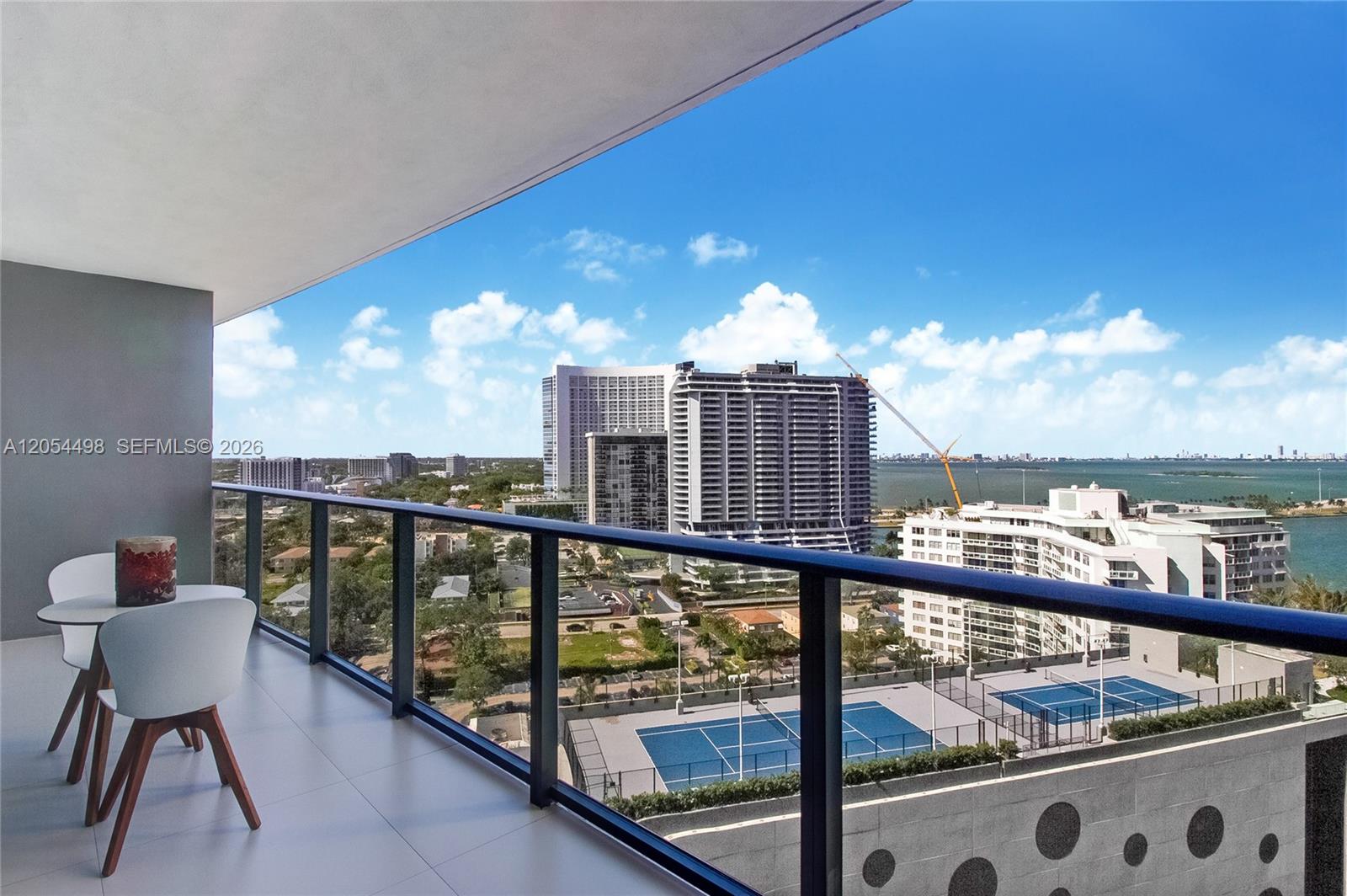 Elizabeth Garcia, Real Estate Agent in Hialeah, FL (6)