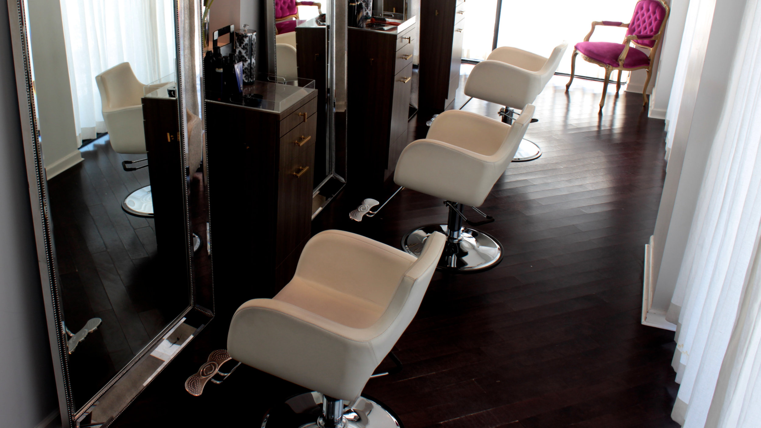 Kink Salon in Englewood, NJ (6)