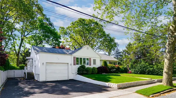 Newman Realty in Malverne, NY (3)