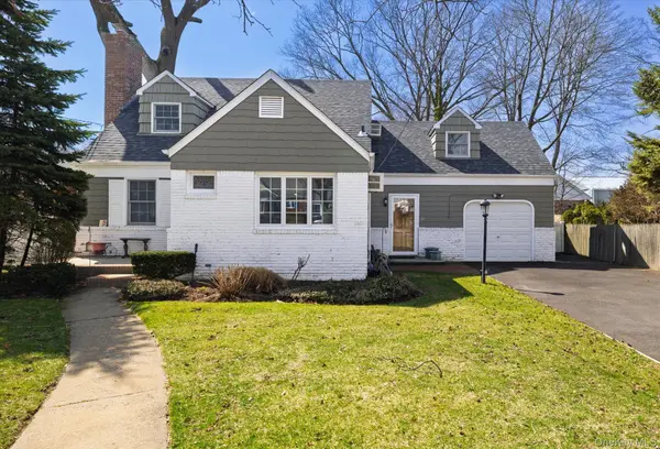 Newman Realty in Malverne, NY (5)