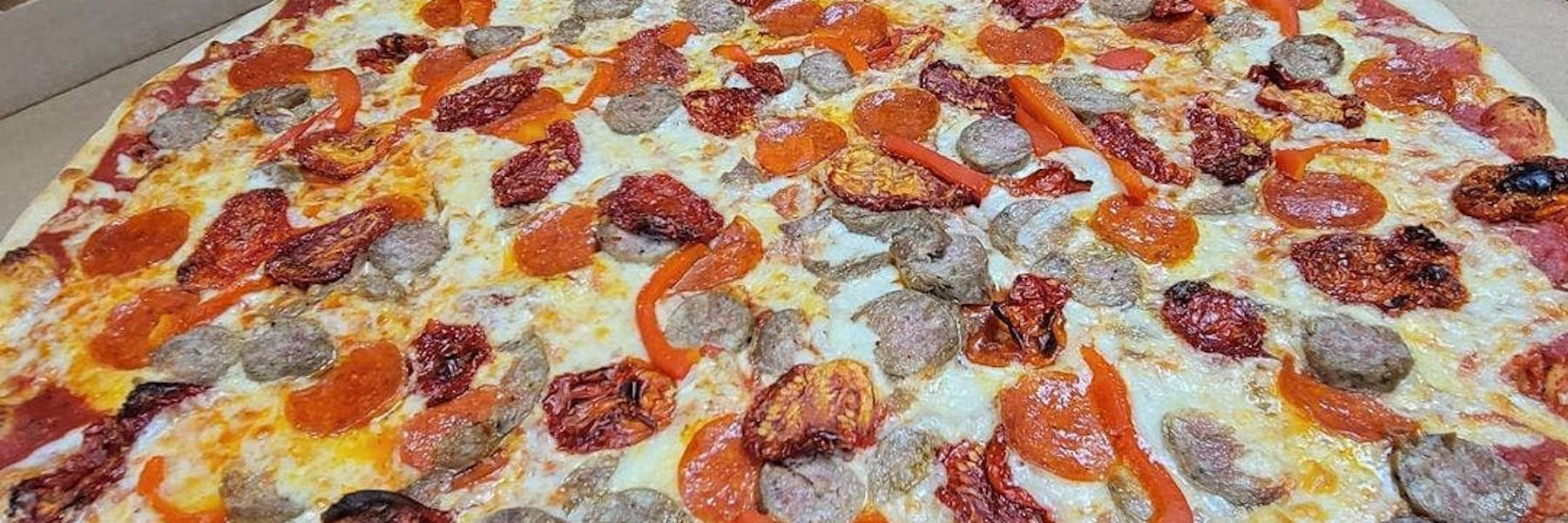 Lunas Pizza & Restaurant in Mt Gilead, NC
