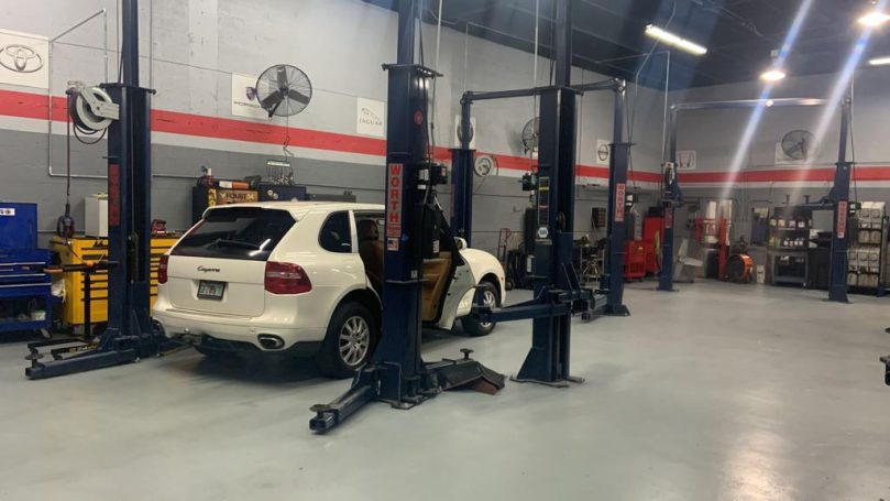 Piston Garage Car Care Center in Miami, FL (5)