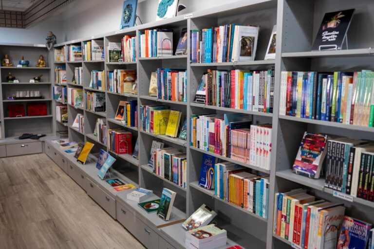 Unity Bookstore in Houston, TX (4)