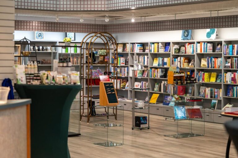 Unity Bookstore in Houston, TX (5)