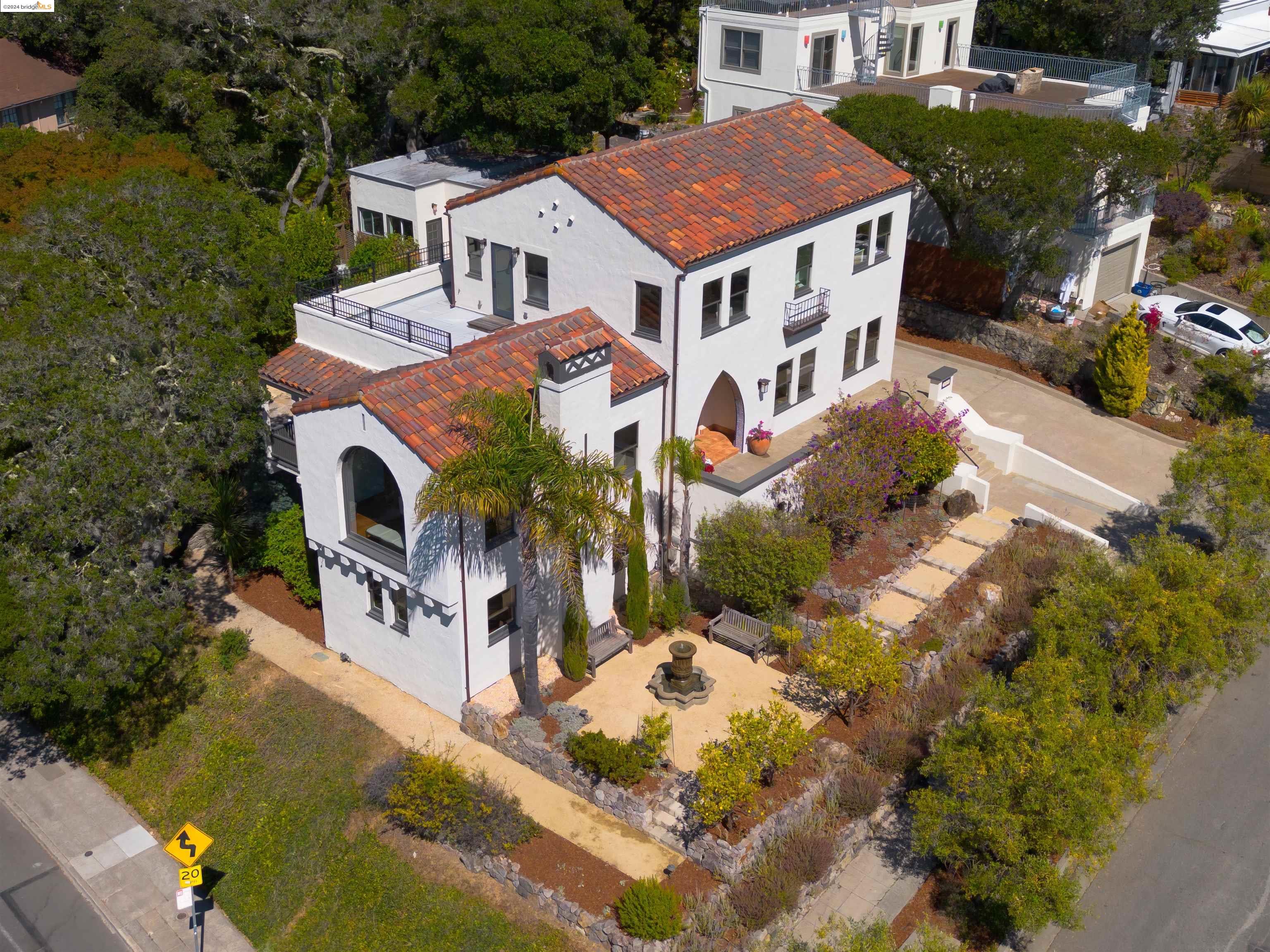 Sarah Ridge, Realtor in Berkeley, CA (3)