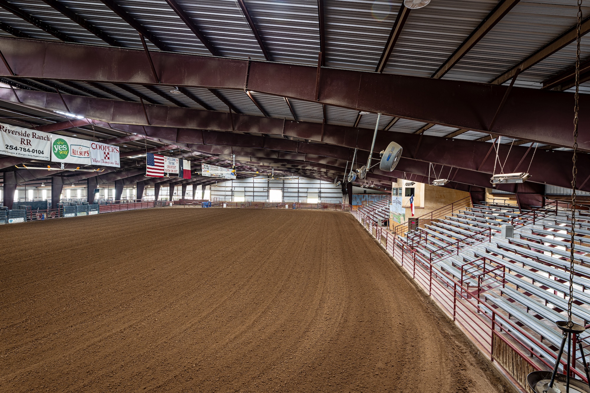 Circle T Arena in Hamilton, TX