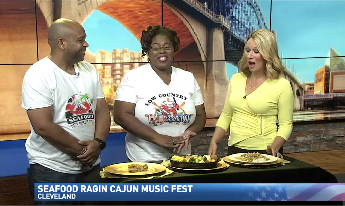 Low Country Cajun Seafood & More Food Truck in Mayo, FL