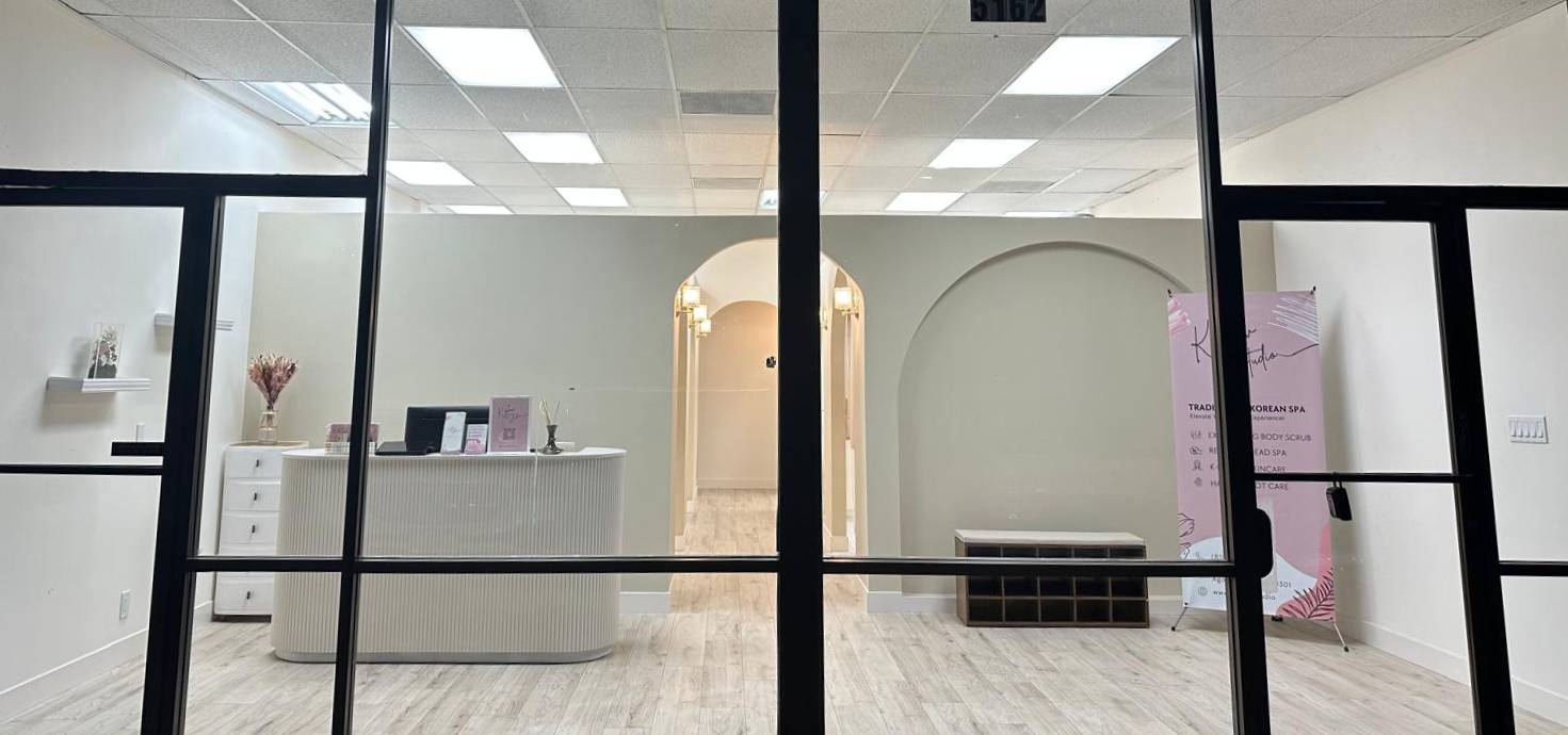 K Glow Studio in Agoura Hills, CA