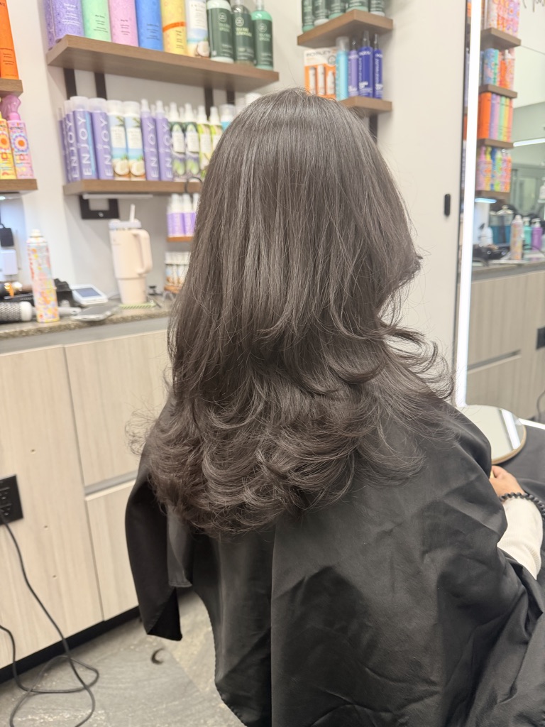 Hair District 36 in Monrovia, CA (2)