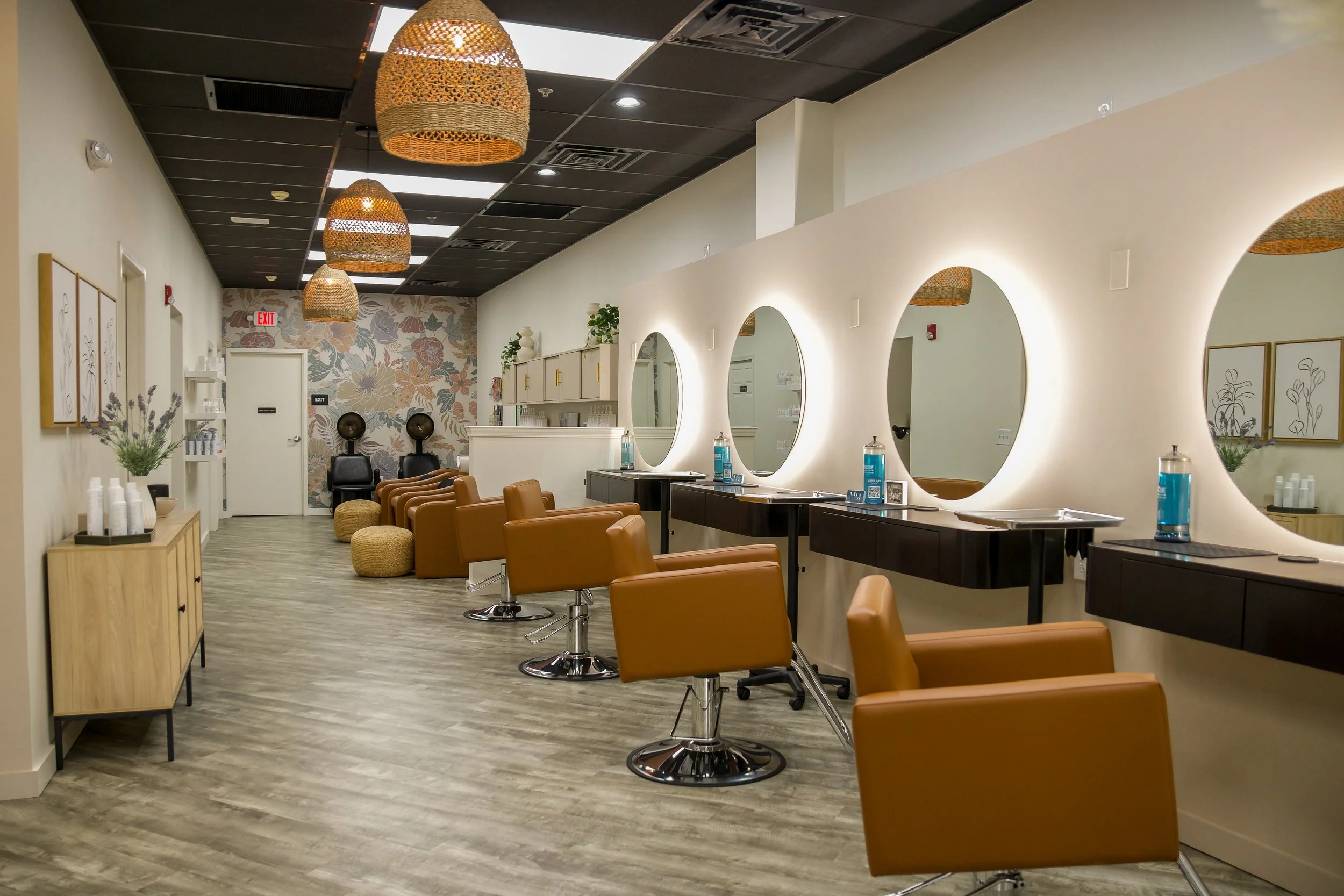 Maven & Mane Salon in Allentown, PA