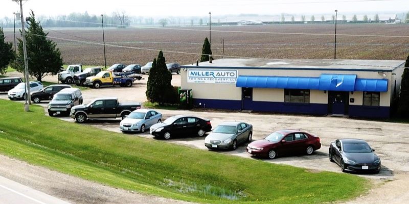 Miller Auto - Express Service in Omro, WI (2)