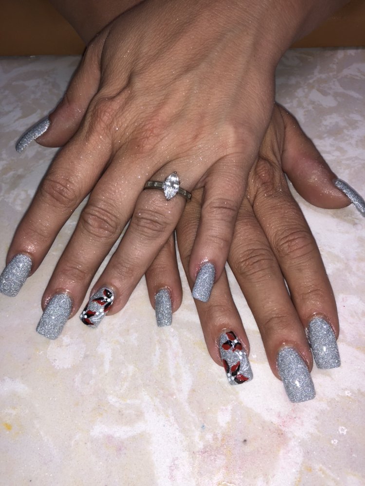 T & T Nails in Monaca, PA (2)