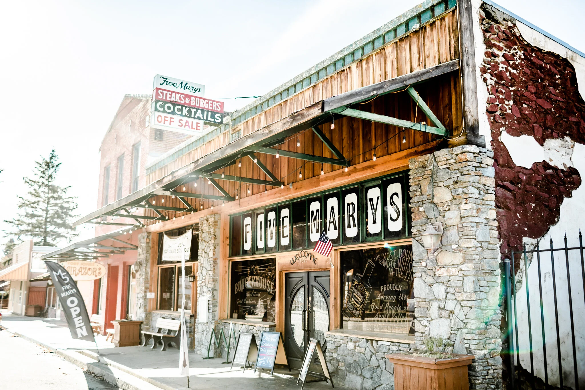 Five Marys Burgerhouse in Fort Jones, CA