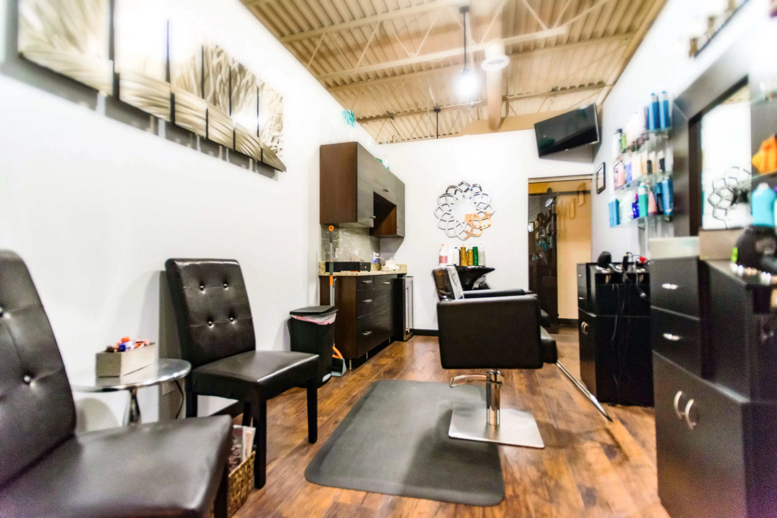 Mia Salon Studios North Olmsted in North Olmsted, OH (4)