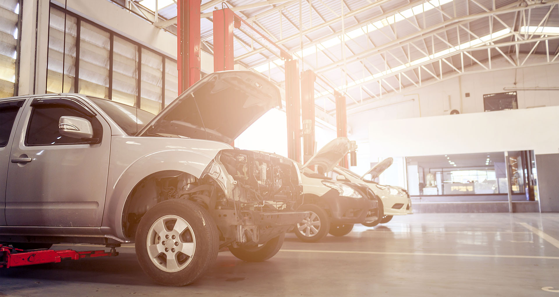 Lucky Auto Buford Body & Repair in Rest Haven, GA (2)